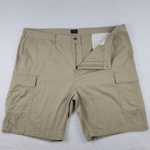 Levi's Carrier Cargo Shorts Mens Size 48 Khaki 100% Cotton Hiking Outdoor Work